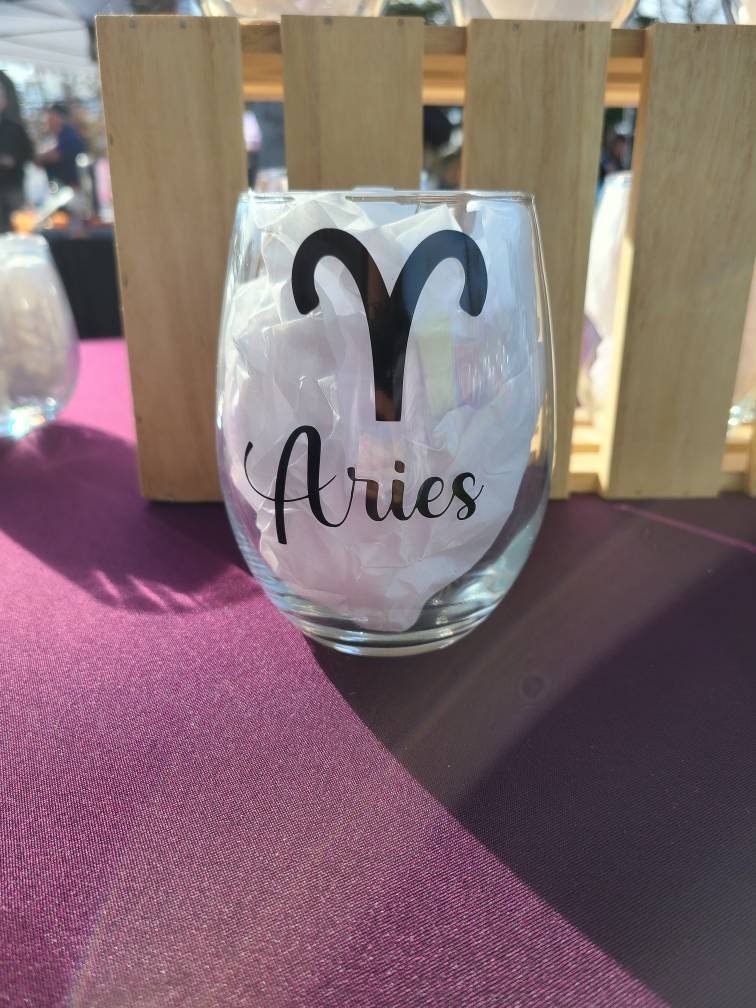 Zodiac Stemless Wine Glass - Aries, Aquarius, Gemini, Cancer, Leo, Libra, Taurus, Scorpio, Sagittarius, Pisces, Gemini, Capricorn - Birthday