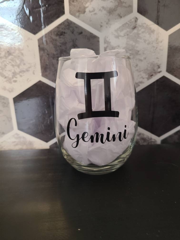 Zodiac Stemless Wine Glass - Aries, Aquarius, Gemini, Cancer, Leo, Libra, Taurus, Scorpio, Sagittarius, Pisces, Gemini, Capricorn - Birthday
